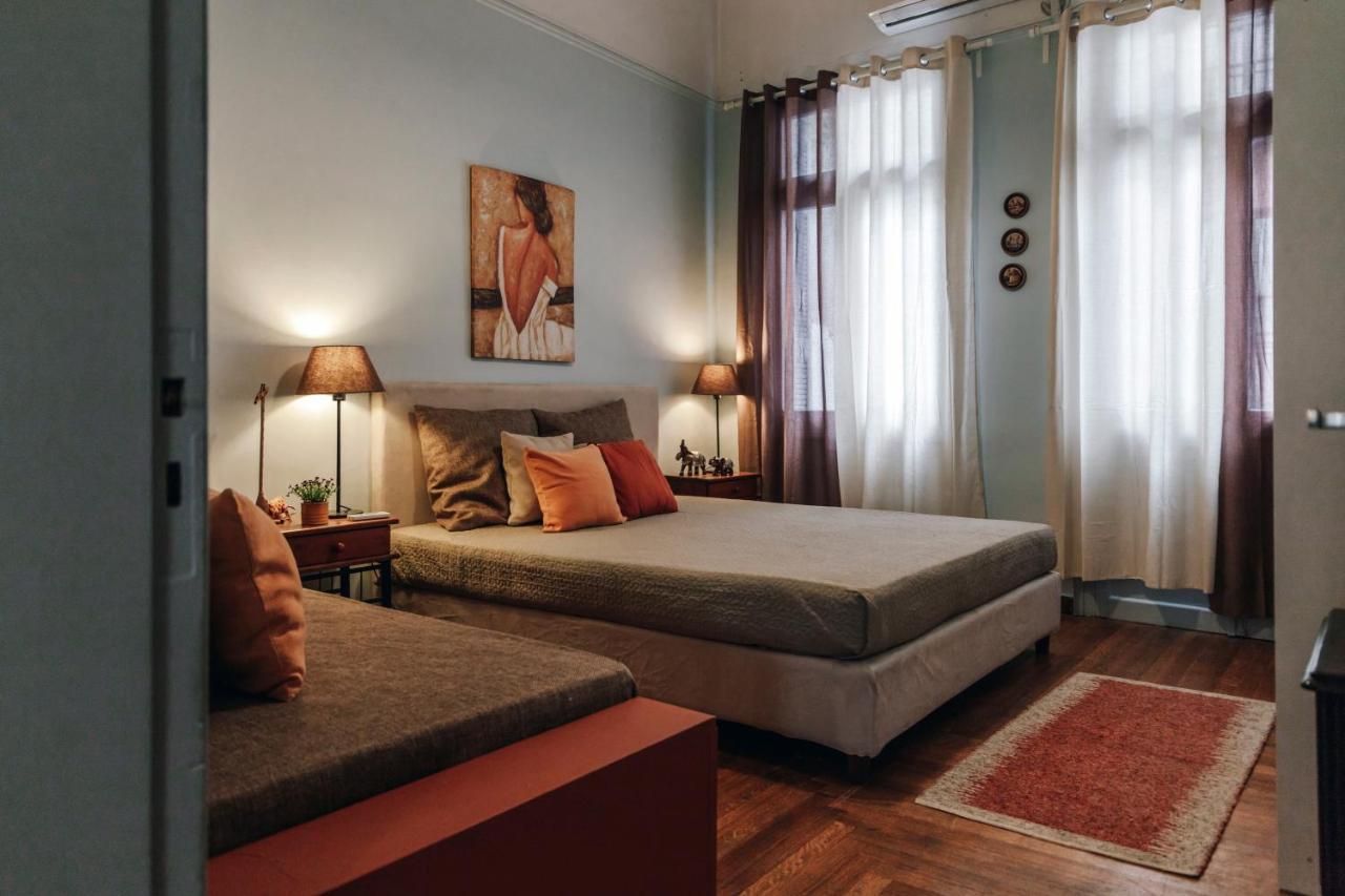 Monastiraki-Psiri, Old Town, 3-Bdr Apt, Sleep 6-10P, Spacious Court Yard Athena Bagian luar foto